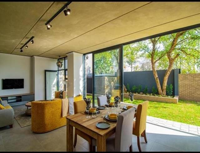 3 BEDROOM PROPERTY TO RENT IN MENLO PARK